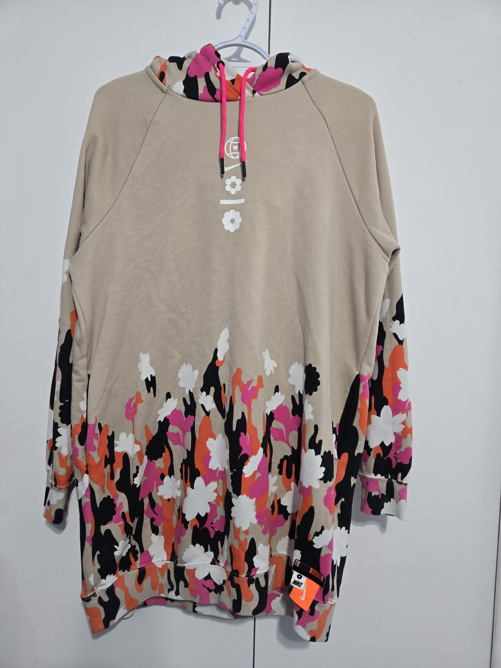Nike Floral Camo Long Hoodie Sweatshirt Beige Pink‎ Small